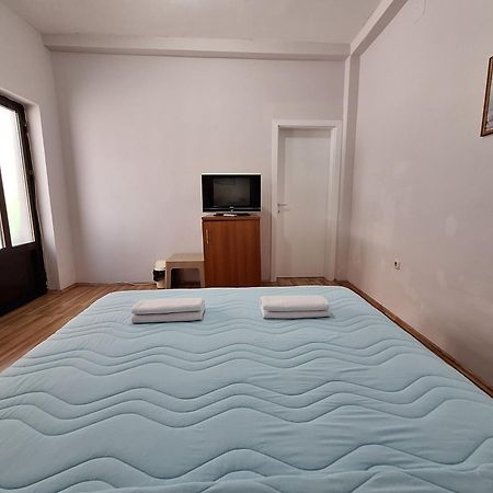 Studio Apartments Oleg 오흐리드 외부 사진